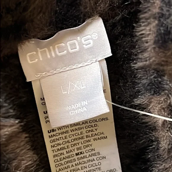 Chico’s feather knit jacquard animal print poncho - Picture 3 of 6